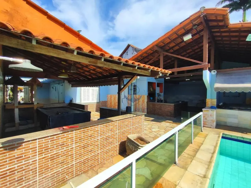 Casa com 3 quartos à venda, 350m2 em Freguesia (Ilha do Governador), Rio De Janeiro - RJ - imagem 6 Foto 6 de Casa com 3 quartos à venda, 350m2 em Freguesia (Ilha do Governador), Rio De Janeiro - RJ