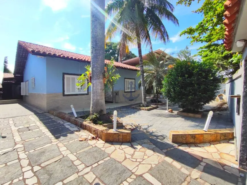 Casa com 3 quartos à venda, 350m2 em Freguesia (Ilha do Governador), Rio De Janeiro - RJ - imagem 1 Foto 1 de Casa com 3 quartos à venda, 350m2 em Freguesia (Ilha do Governador), Rio De Janeiro - RJ