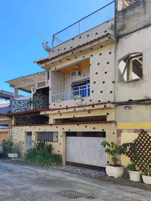Casa com 6 quartos à venda, 117m2 em Cabral, Nilopolis - RJ - imagem 1 Foto 1 de Casa com 6 quartos à venda, 117m2 em Cabral, Nilopolis - RJ