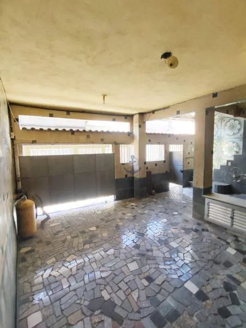 Casa com 6 quartos à venda, 117m2 em Cabral, Nilopolis - RJ - imagem 3 Foto 3 de Casa com 6 quartos à venda, 117m2 em Cabral, Nilopolis - RJ