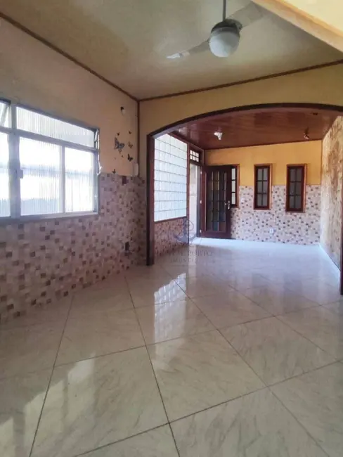 Casa com 6 quartos à venda, 117m2 em Cabral, Nilopolis - RJ - imagem 7 Foto 7 de Casa com 6 quartos à venda, 117m2 em Cabral, Nilopolis - RJ