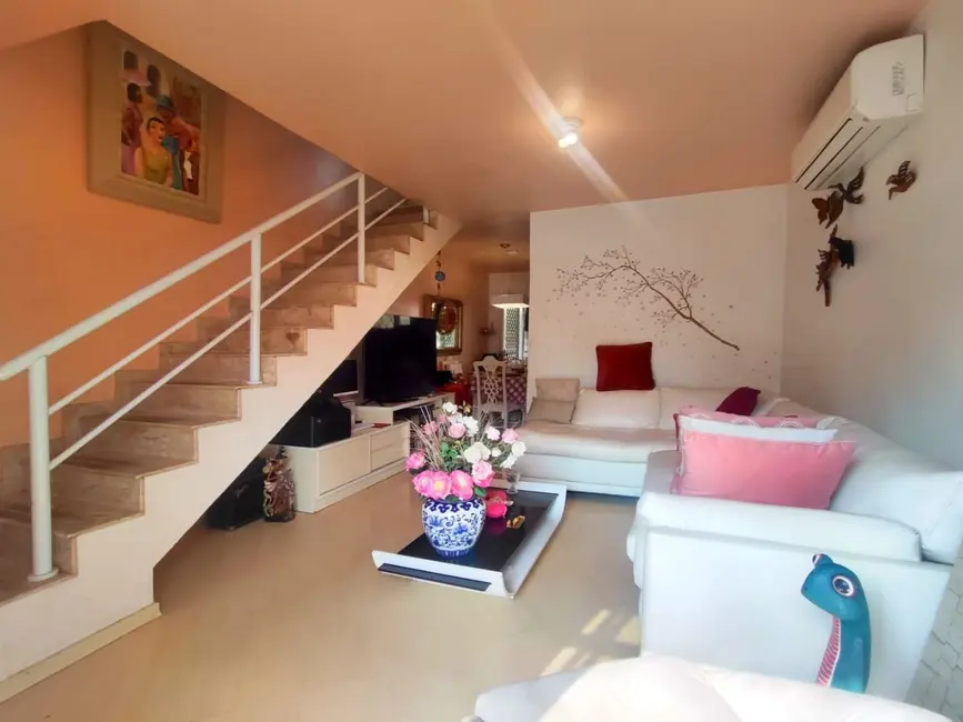 Foto 3 de Casa com 3 quartos à venda, 160m2 em Portuguesa, Rio De Janeiro - RJ