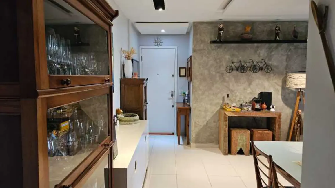 Foto 2 de Apartamento com 2 quartos à venda, 75m2 em Rio De Janeiro - RJ