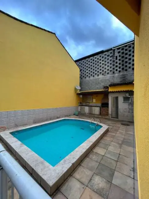 Casa de Condomínio com 3 quartos à venda, 100m2 em Rio De Janeiro - RJ - imagem 2 Foto 2 de Casa de Condomínio com 3 quartos à venda, 100m2 em Rio De Janeiro - RJ