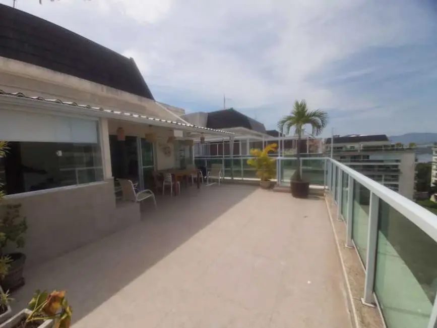 Foto 2 de Cobertura com 4 quartos à venda, 203m2 em Rio De Janeiro - RJ