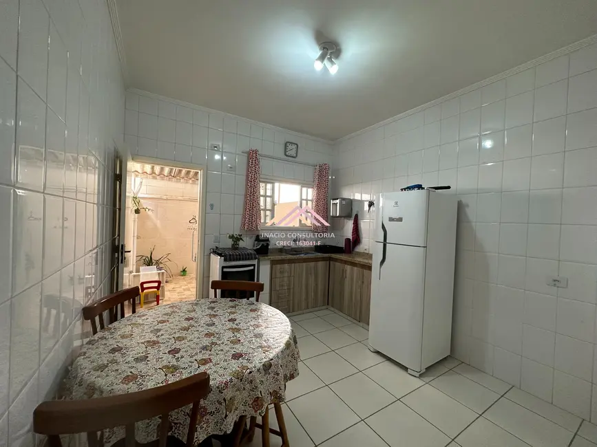 Foto 5 de Casa de Condomínio com 2 quartos à venda, 83m2 em Bairro do Cambará, Sao Roque - SP