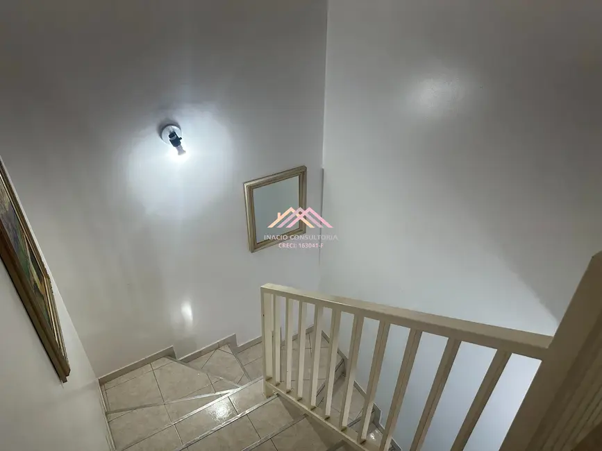 Foto 9 de Casa de Condomínio com 2 quartos à venda, 83m2 em Bairro do Cambará, Sao Roque - SP