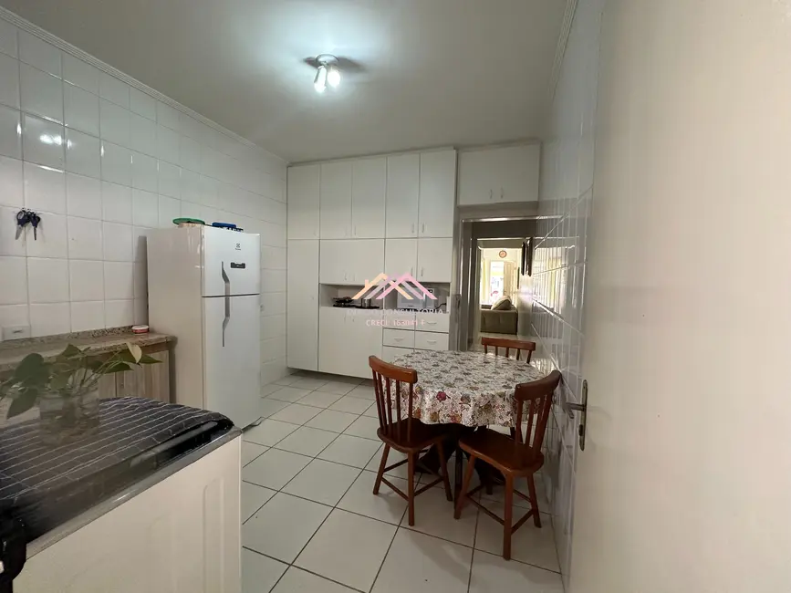 Foto 6 de Casa de Condomínio com 2 quartos à venda, 83m2 em Bairro do Cambará, Sao Roque - SP