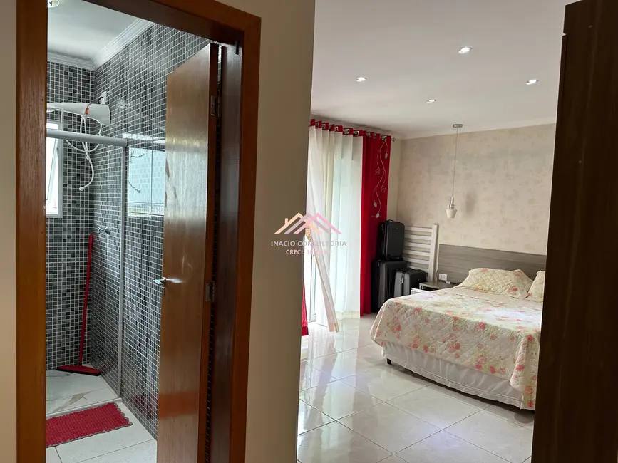 Foto 8 de Casa com 3 quartos à venda e para alugar, 950m2 em Taipas De Pedras (Mailasqui), Sao Roque - SP