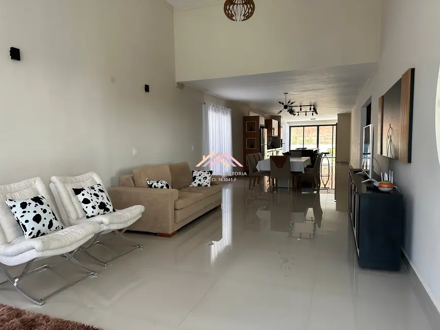 Foto 2 de Casa de Condomínio com 3 quartos à venda, 226m2 em Taipas De Pedras (Mailasqui), Sao Roque - SP