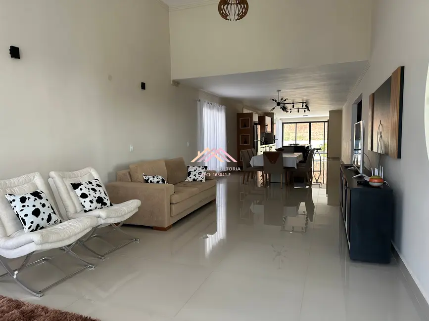 Foto 2 de Casa de Condomínio com 3 quartos à venda e para alugar, 226m2 em Taipas De Pedras (Mailasqui), Sao Roque - SP