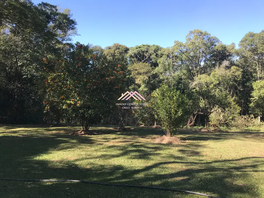 Foto 3 de Sítio / Rancho com 2 quartos à venda, 20000m2 em Vinhedos III, Sao Roque - SP