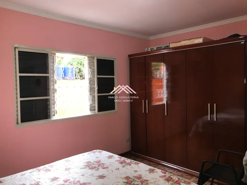 Casa com 4 quartos à venda, 220m2 em Mairinque - SP - imagem 8 Foto 8 de Casa com 4 quartos à venda, 220m2 em Mairinque - SP