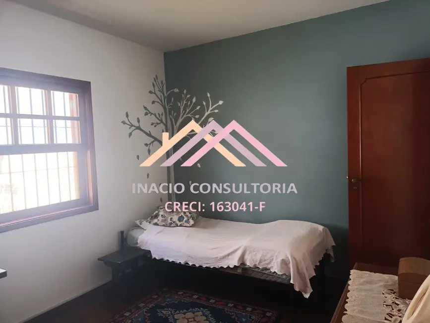 Foto 8 de Casa com 3 quartos à venda, 184m2 em Estação, Sao Roque - SP