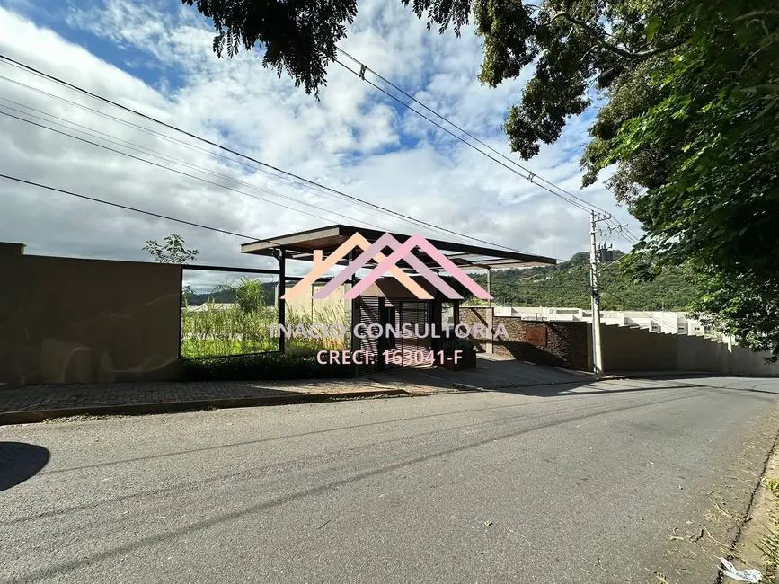 Foto 1 de Terreno / Lote à venda, 250m2 em Jardim Maria Trindade, Sao Roque - SP