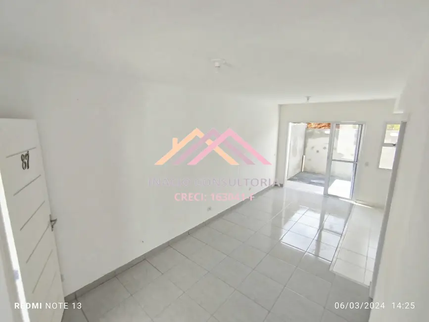 Casa de Condomínio com 2 quartos à venda, 58m2 em Mairinque - SP - imagem 4 Foto 4 de Casa de Condomínio com 2 quartos à venda, 58m2 em Mairinque - SP