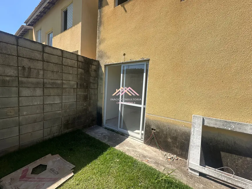 Foto 6 de Casa de Condomínio com 3 quartos à venda, 100m2 em Vila Santo Antônio, Sao Roque - SP