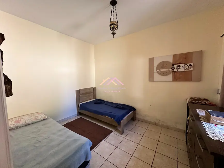 Foto 5 de Casa com 2 quartos à venda, 130m2 em Jardim Carambeí, Sao Roque - SP