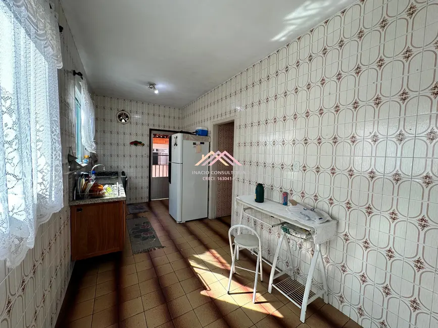 Foto 9 de Casa com 2 quartos à venda, 130m2 em Jardim Carambeí, Sao Roque - SP