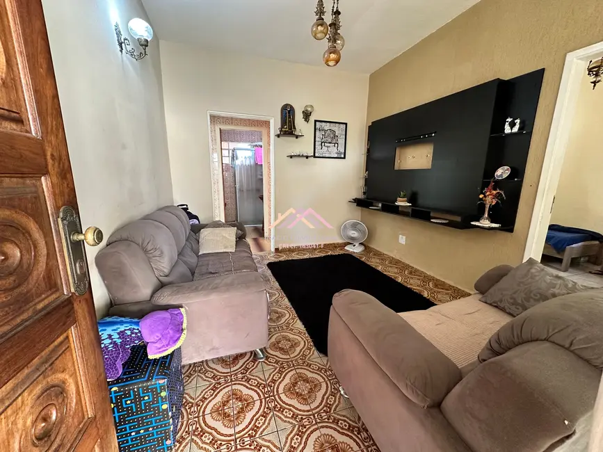 Foto 4 de Casa com 2 quartos à venda, 130m2 em Jardim Carambeí, Sao Roque - SP