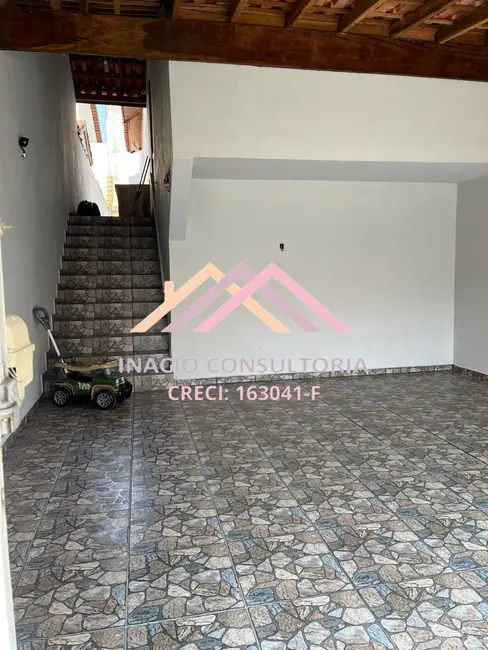 Casa com 3 quartos à venda, 88m2 em Mairinque - SP - imagem 3 Foto 3 de Casa com 3 quartos à venda, 88m2 em Mairinque - SP