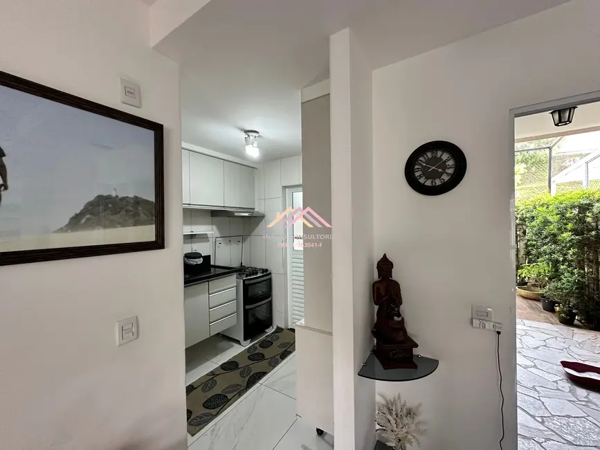 Foto 3 de Casa de Condomínio com 2 quartos à venda, 82m2 em Taboão, Sao Roque - SP