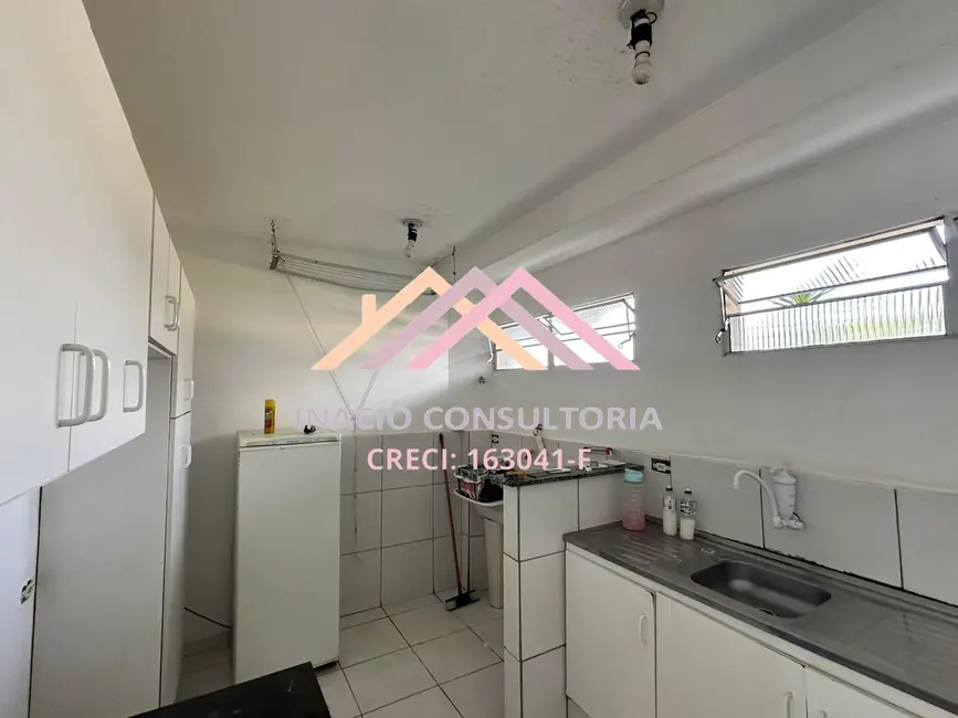 Foto 3 de Apartamento com 2 quartos à venda, 46m2 em Jardim Carambeí, Sao Roque - SP