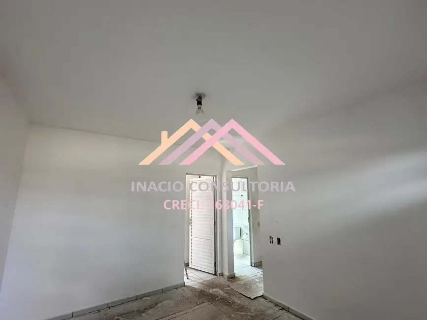 Foto 4 de Apartamento com 2 quartos à venda, 46m2 em Jardim Carambeí, Sao Roque - SP