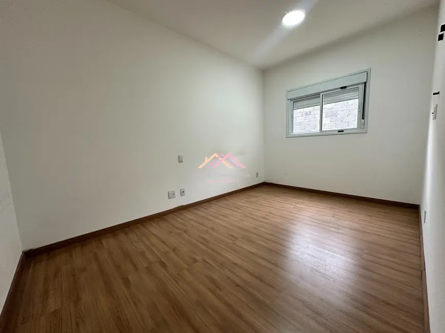 Foto 7 de Apartamento com 2 quartos à venda, 72m2 em Jardim Maria Trindade, Sao Roque - SP