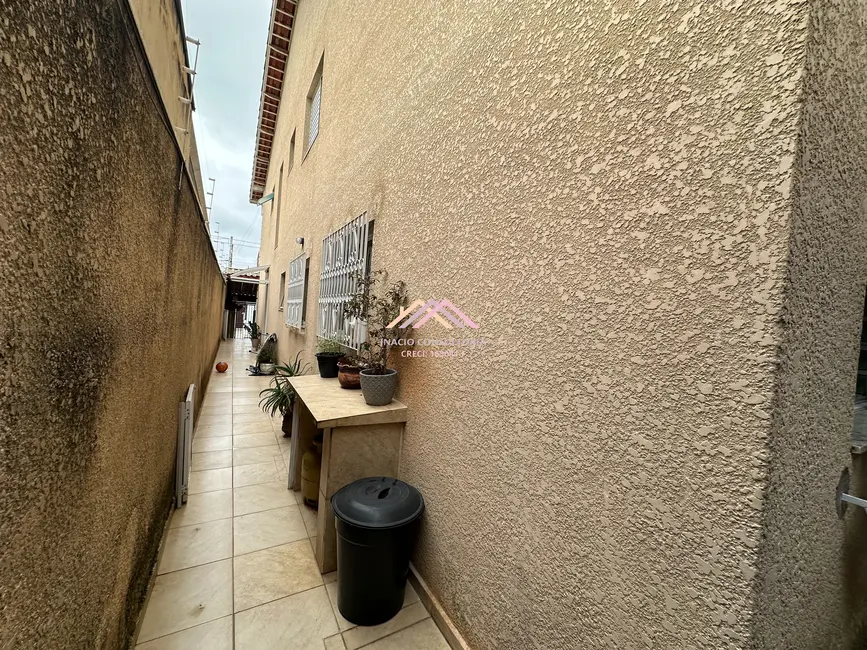 Foto 8 de Casa com 3 quartos à venda, 140m2 em Jardim Flórida, Sao Roque - SP