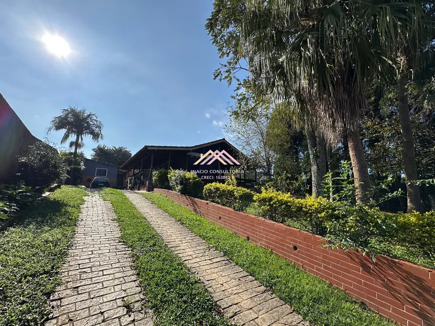 Chácara com 3 quartos à venda, 230m2 em Pavão (Canguera), Sao Roque - SP - imagem 1 Foto 1 de Chácara com 3 quartos à venda, 230m2 em Pavão (Canguera), Sao Roque - SP