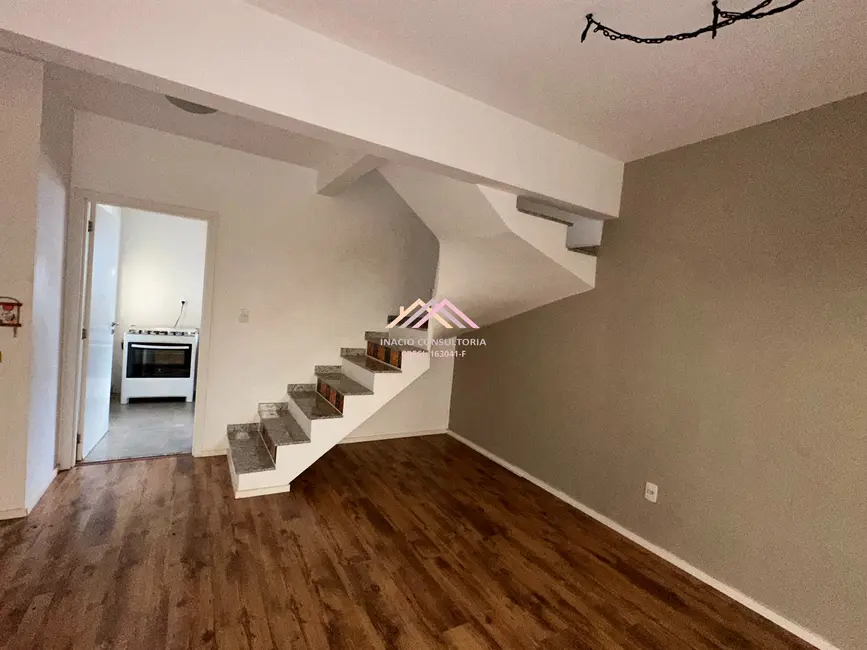 Foto 2 de Casa de Condomínio com 3 quartos à venda, 100m2 em Bairro do Cambará, Sao Roque - SP