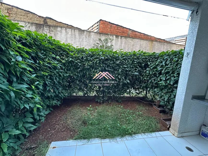 Foto 4 de Apartamento com 2 quartos à venda, 68m2 em Jardim Carambeí, Sao Roque - SP