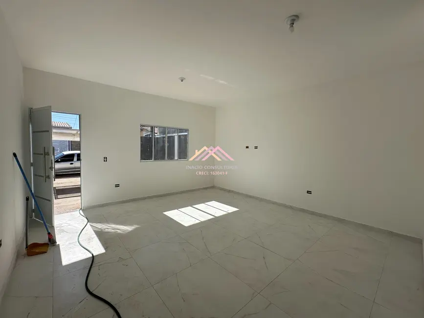 Casa com 2 quartos à venda, 70m2 em Jardim Vinhas Do Sol (Mailasqui), Sao Roque - SP - imagem 4 Foto 4 de Casa com 2 quartos à venda, 70m2 em Jardim Vinhas Do Sol (Mailasqui), Sao Roque - SP