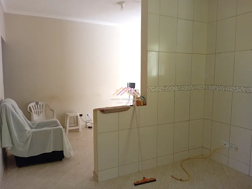 Casa com 3 quartos à venda, 90m2 em Mairinque - SP - imagem 4 Foto 4 de Casa com 3 quartos à venda, 90m2 em Mairinque - SP