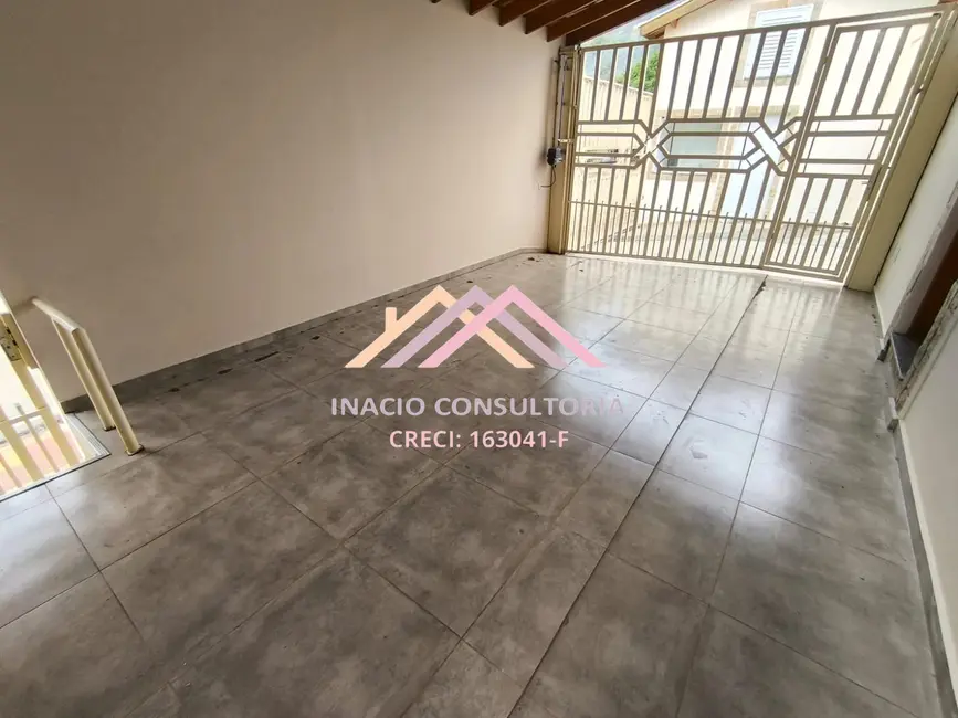 Foto 3 de Casa com 3 quartos para alugar, 90m2 em Centro, Sao Roque - SP