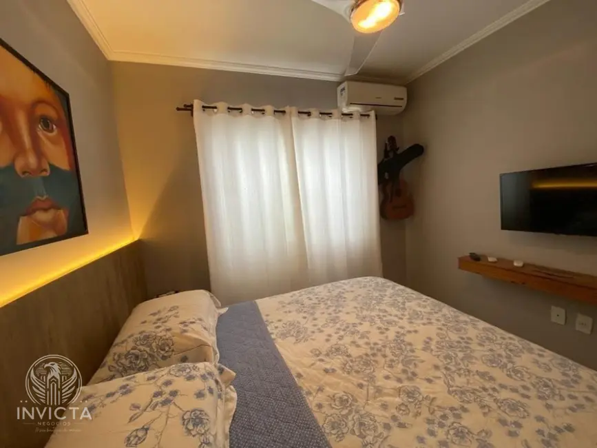 Apartamento com 2 quartos à venda, 113m2 em Centro, Balneario Camboriu - SC - imagem 8 Foto 8 de Apartamento com 2 quartos à venda, 113m2 em Centro, Balneario Camboriu - SC