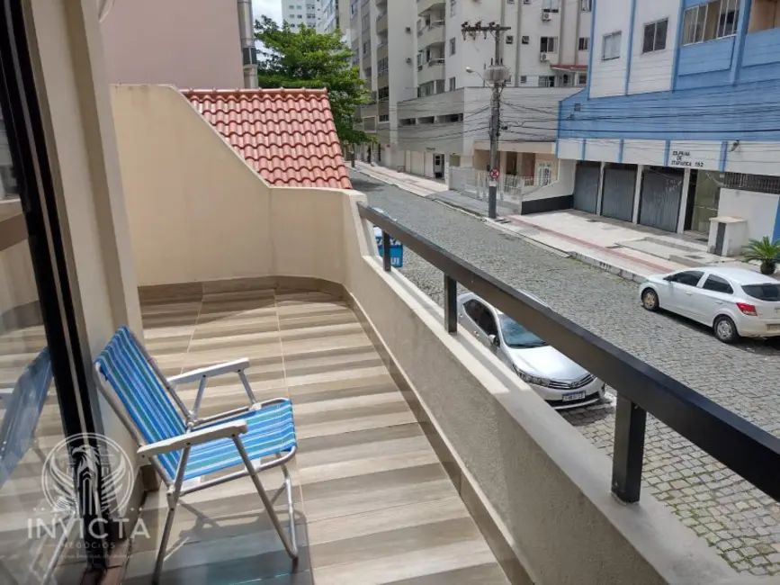 Apartamento com 2 quartos à venda, 128m2 em Centro, Balneario Camboriu - SC - imagem 6 Foto 6 de Apartamento com 2 quartos à venda, 128m2 em Centro, Balneario Camboriu - SC