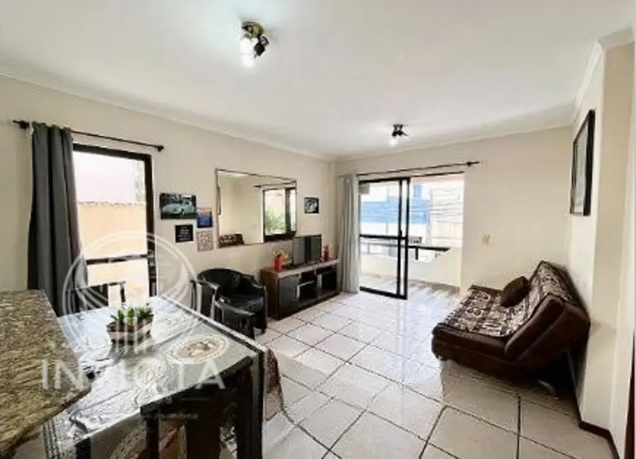 Apartamento com 2 quartos à venda, 128m2 em Centro, Balneario Camboriu - SC - imagem 8 Foto 8 de Apartamento com 2 quartos à venda, 128m2 em Centro, Balneario Camboriu - SC