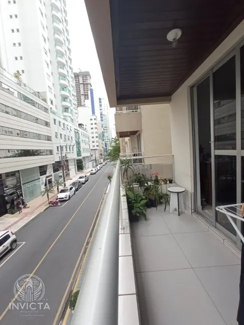 Apartamento com 3 quartos à venda, 102m2 em Centro, Balneario Camboriu - SC - imagem 1 Foto 1 de Apartamento com 3 quartos à venda, 102m2 em Centro, Balneario Camboriu - SC