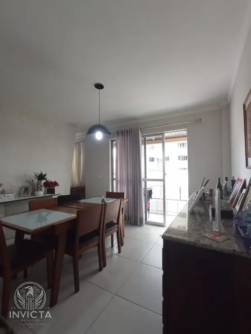 Apartamento com 3 quartos à venda, 102m2 em Centro, Balneario Camboriu - SC - imagem 4 Foto 4 de Apartamento com 3 quartos à venda, 102m2 em Centro, Balneario Camboriu - SC