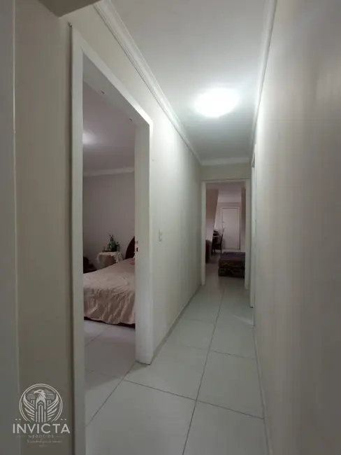 Apartamento com 3 quartos à venda, 102m2 em Centro, Balneario Camboriu - SC - imagem 7 Foto 7 de Apartamento com 3 quartos à venda, 102m2 em Centro, Balneario Camboriu - SC