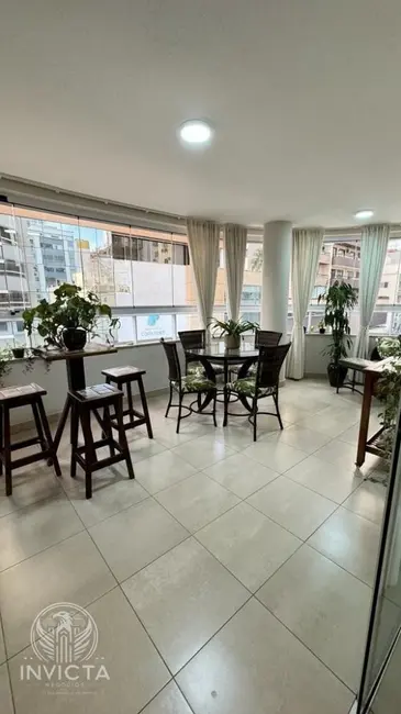 Foto 2 de Apartamento com 3 quartos à venda, 111m2 em Centro, Balneario Camboriu - SC