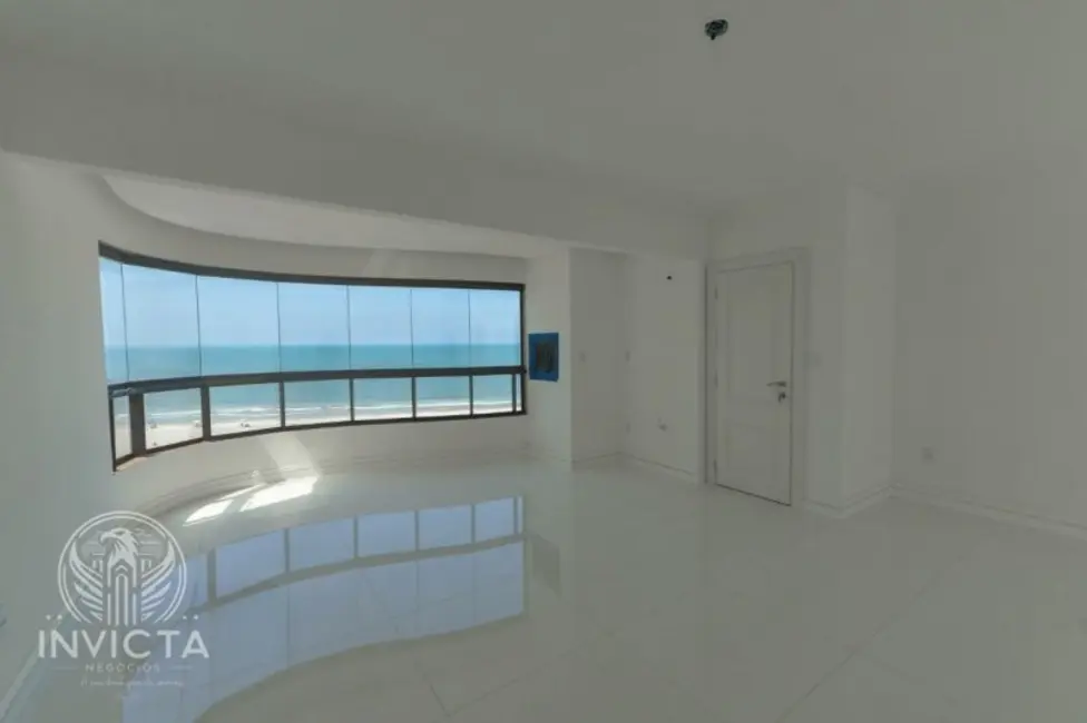 Foto 3 de Apartamento com 3 quartos à venda, 110m2 em Centro, Balneario Camboriu - SC