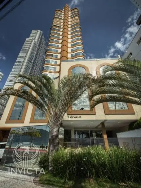 Foto 2 de Apartamento com 3 quartos à venda, 110m2 em Centro, Balneario Camboriu - SC