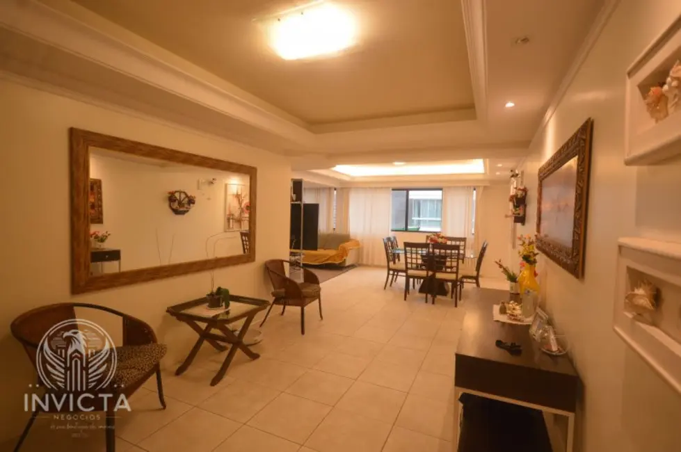 Foto 5 de Apartamento com 3 quartos à venda, 228m2 em Centro, Balneario Camboriu - SC