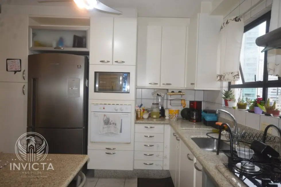 Foto 7 de Apartamento com 3 quartos à venda, 228m2 em Centro, Balneario Camboriu - SC