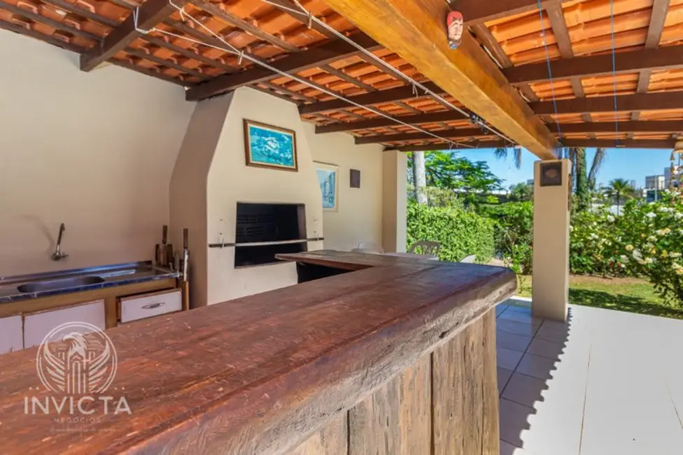 Foto 4 de Casa com 3 quartos à venda, 2339m2 em Vila Real, Balneario Camboriu - SC