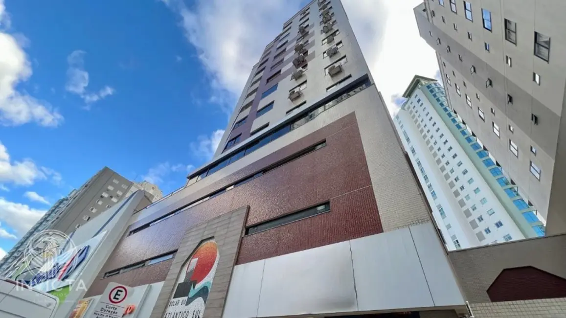 Apartamento com 3 quartos à venda, 100m2 em Centro, Balneario Camboriu - SC - imagem 2 Foto 2 de Apartamento com 3 quartos à venda, 100m2 em Centro, Balneario Camboriu - SC