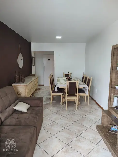 Apartamento com 3 quartos à venda, 100m2 em Centro, Balneario Camboriu - SC - imagem 4 Foto 4 de Apartamento com 3 quartos à venda, 100m2 em Centro, Balneario Camboriu - SC